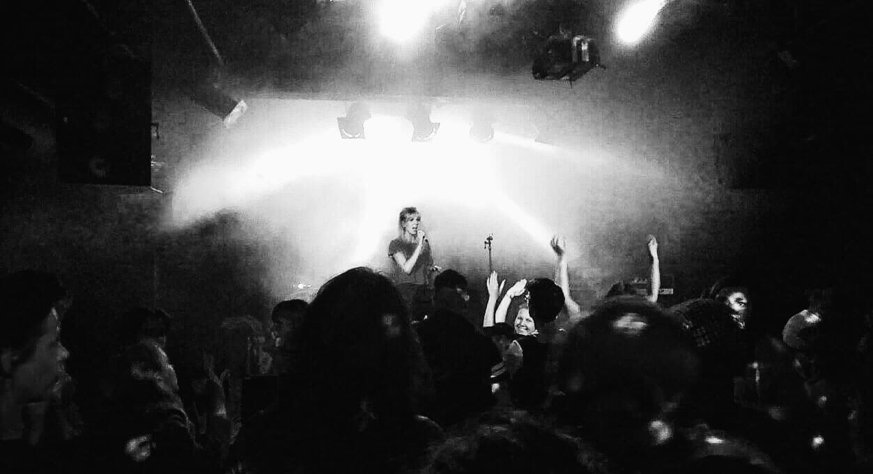 Lilly-Ann performing live